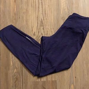 Old Navy Activewear Purple Capri/ Ankle Fit